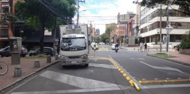 Velocidad promedio de la Carrera 5 mejoró hasta en un 37 % en hora pico durante el piloto de cargue y descargue en la Zona G