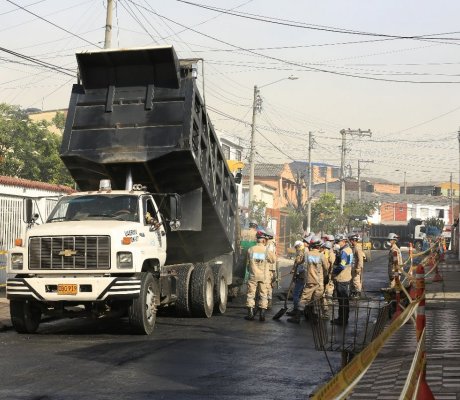 Alcaldía Peñalosa superó meta de 90.000 huecos tapados por toda Bogotá