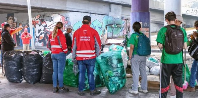 En Chapinero realizamos operativos para recuperar el espacio público En Chapinero realizamos operativos para recuperar el espacio público