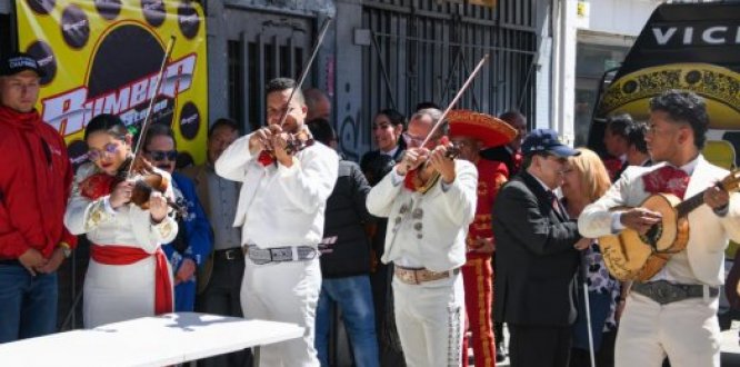 Foto de mariachis en el sector de La Playa