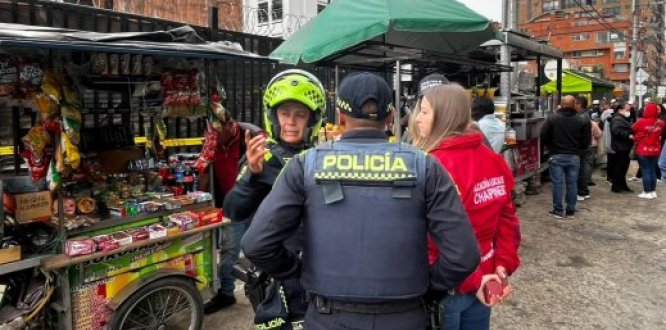 Foto de operativo de reubicación de vendedores informales en Los Nogales