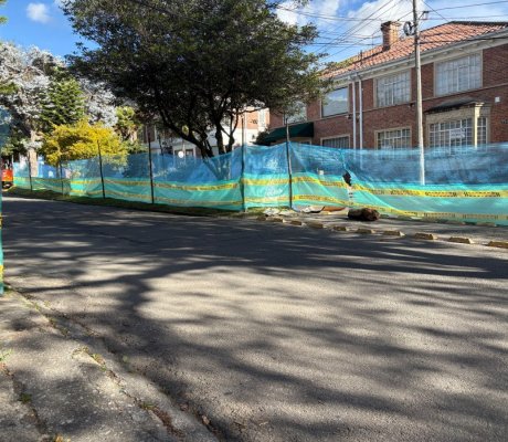 Foto de inicio de obra en la calle 70