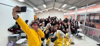 Foto de estudiantes del colegio Simon Rodriguez en jornada sobre sexualidad