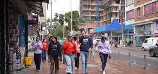 Foto de recorrido de la Alcaldesa Alexandra Mejía con el Subsecretario de Gestión Local de la Secretaría de Gobierno, Eduardo Garzón Torres.